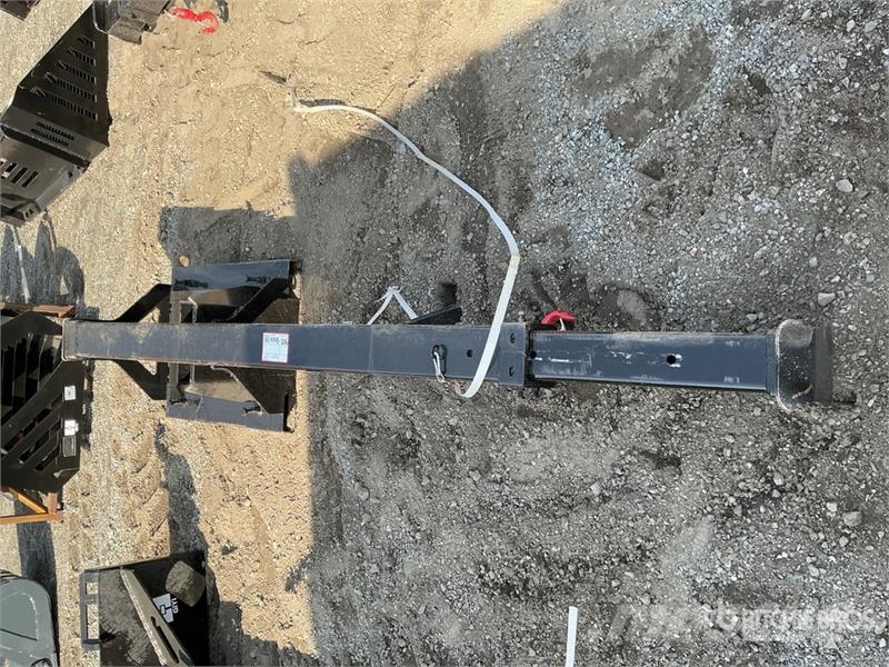 GIYI GY-TB47 132 in 3300 lb Forklift Telescopic Bo Ostali priključci i komponente