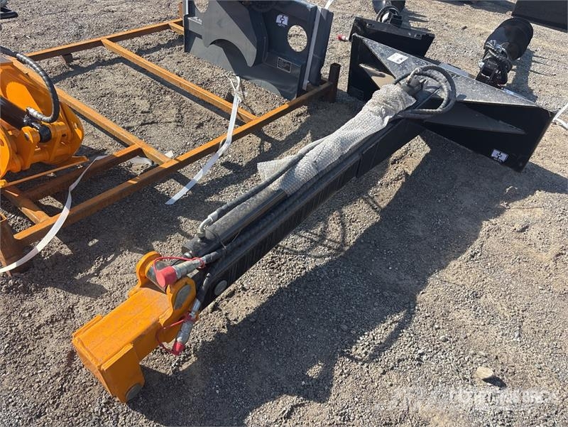 GIYI GY-TBL47 135 in Skid Steer Telescopic Boom (L Other components