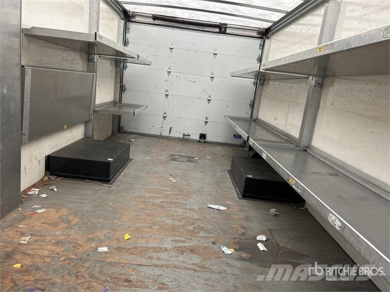 GMC 3500 4x2 Van Truck Camiones caja cerrada