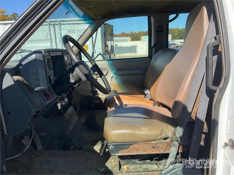 GMC 3500HD Pašizgāzējs