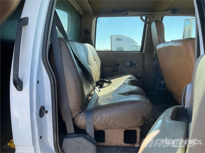 GMC 3500HD Pašizgāzējs
