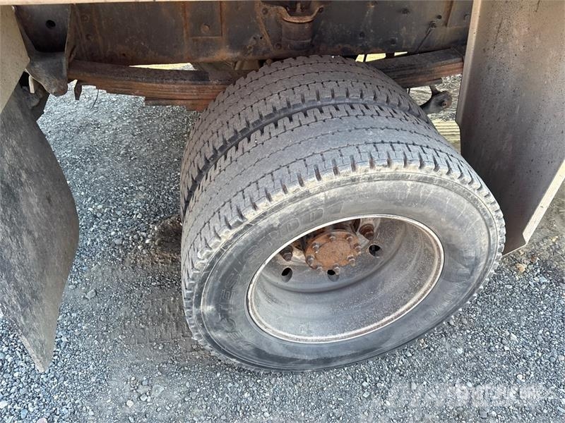 GMC C5500 4x4 S/A Dump Truck Kallurid