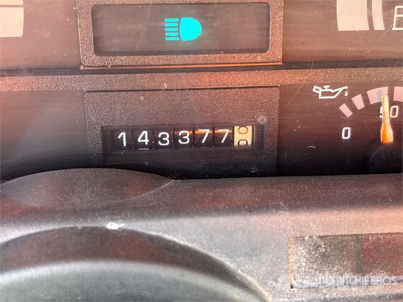 GMC C6500 Platformas/izkraušana no sāniem