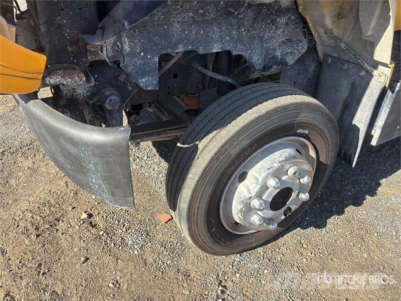 GMC C6500 Platformas/izkraušana no sāniem