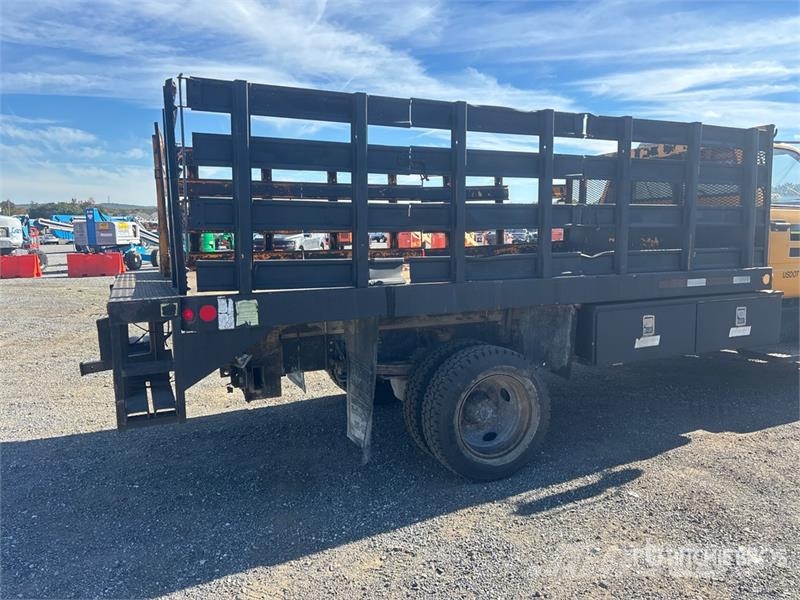 GMC C6500 Platformas/izkraušana no sāniem