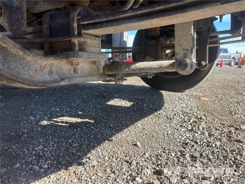 GMC C6500 Platformas/izkraušana no sāniem