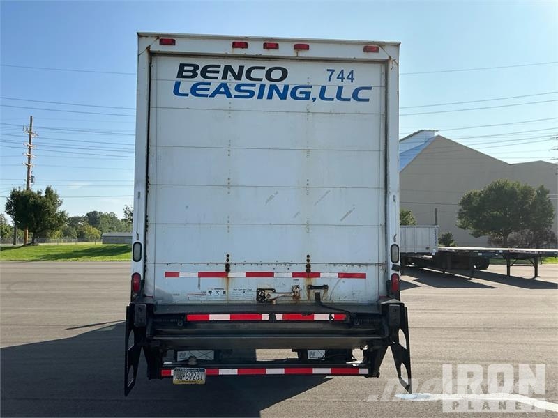 GMC C7500 شاحنات ذات هيكل صندوقي