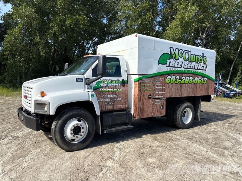 GMC C7500 碎木车