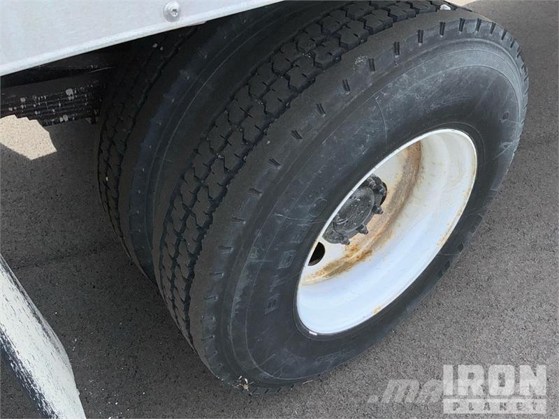GMC C7500 Isotermos y frigoríficos