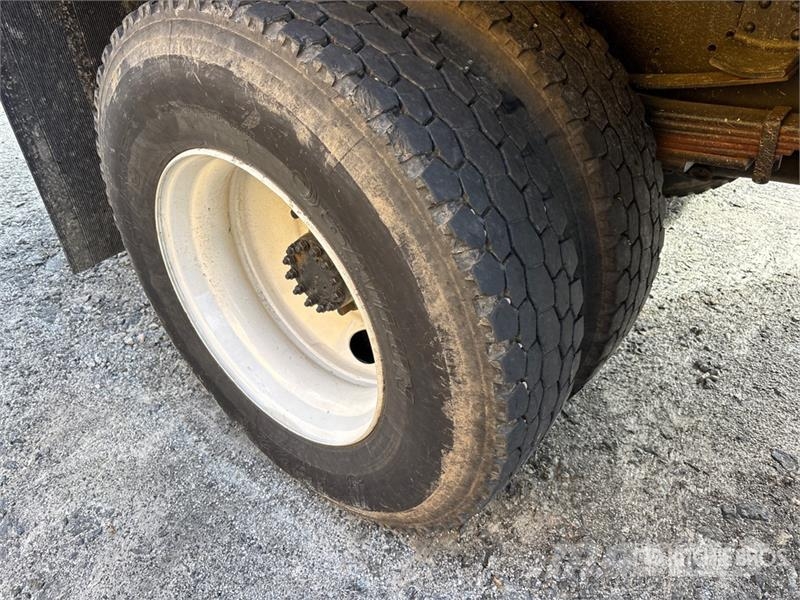 GMC C7500 碎木车