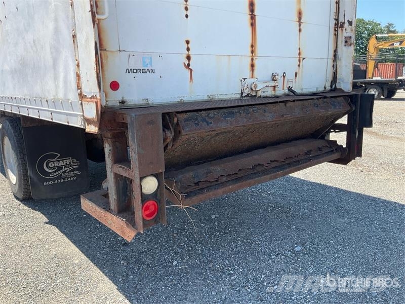 GMC C7500 Box trucks