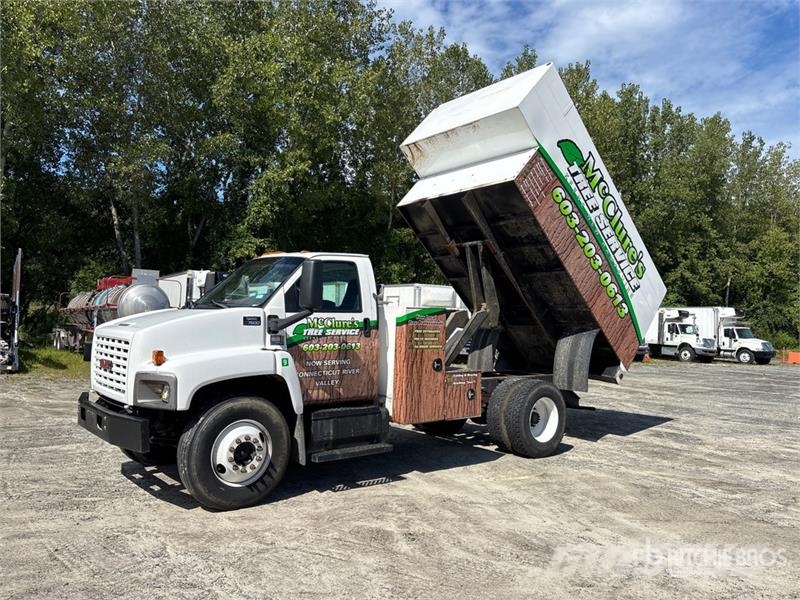 GMC C7500 碎木车