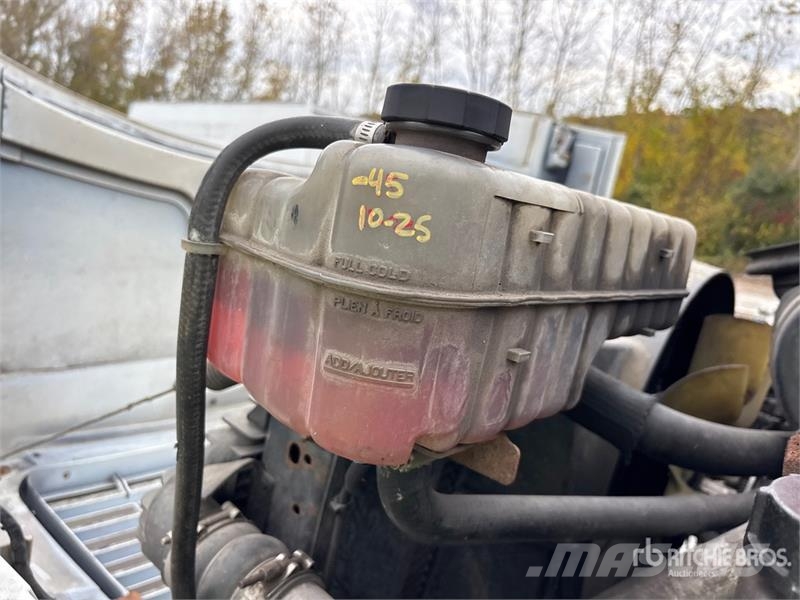 GMC C7500 Komunalna vozila