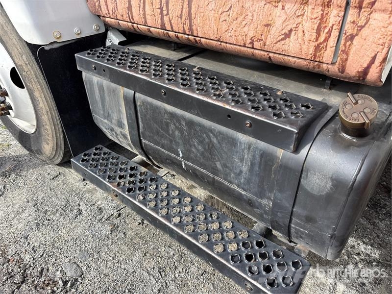 GMC C7500 碎木车