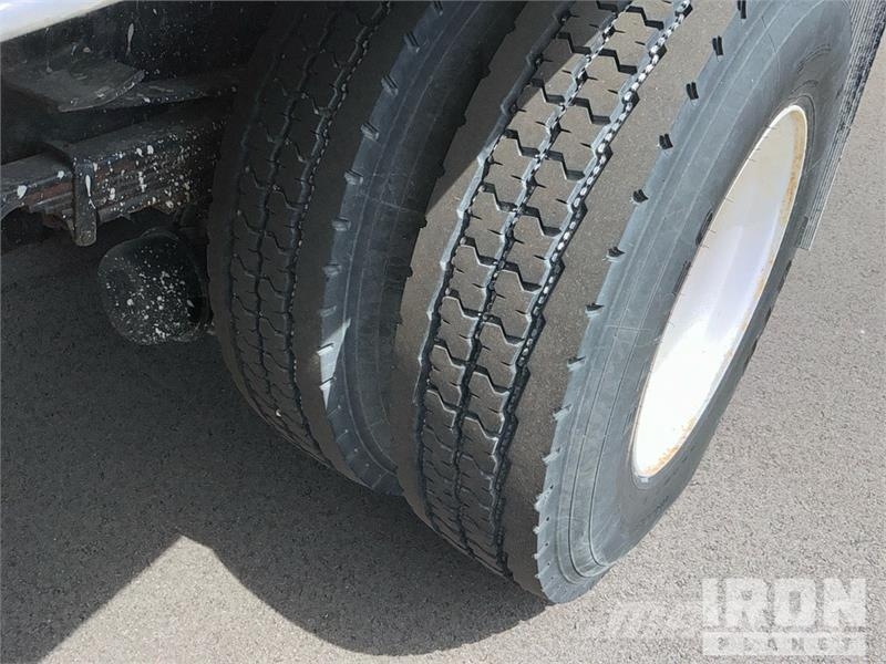 GMC C7500 Isotermos y frigoríficos