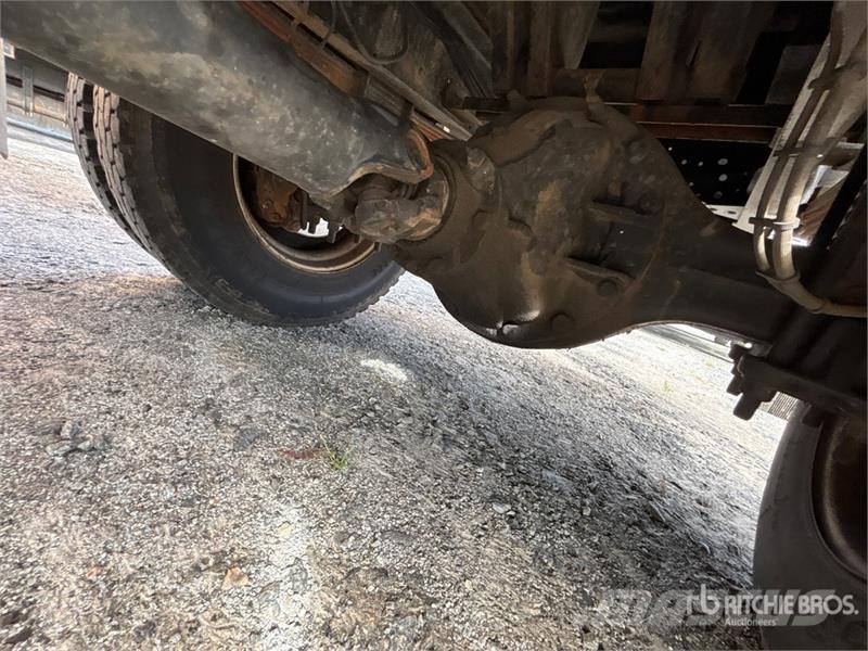 GMC C7500 碎木车