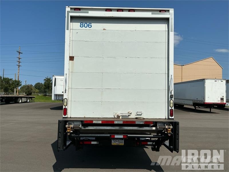 GMC C7500 شاحنات ذات هيكل صندوقي