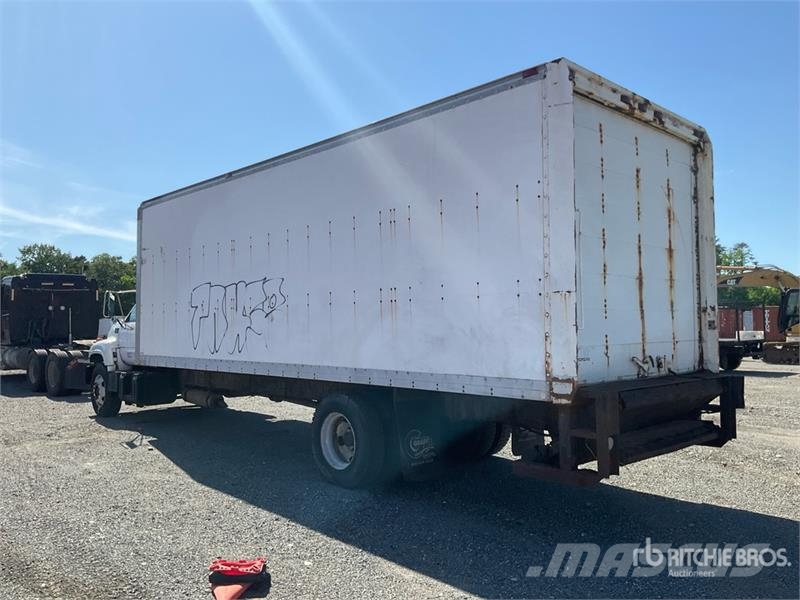 GMC C7500 Box trucks