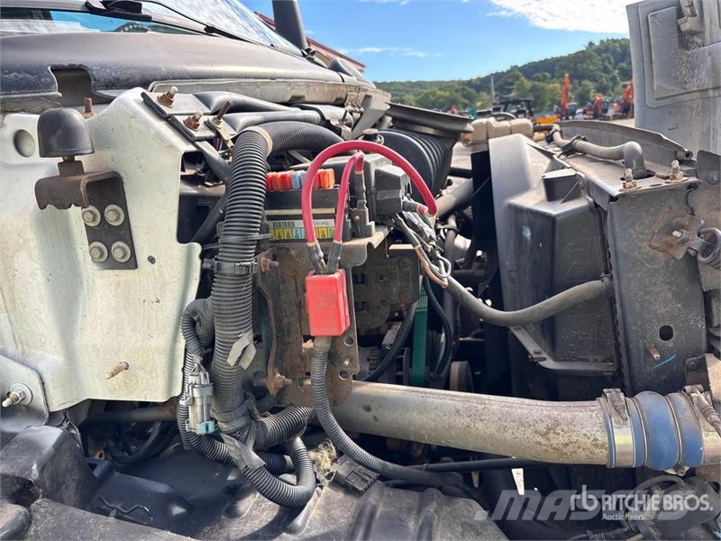 GMC C7500 碎木车