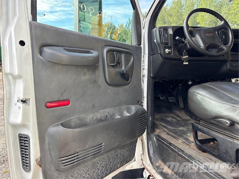 GMC C7500 碎木车