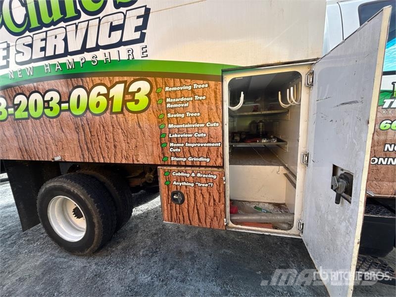 GMC C7500 碎木车