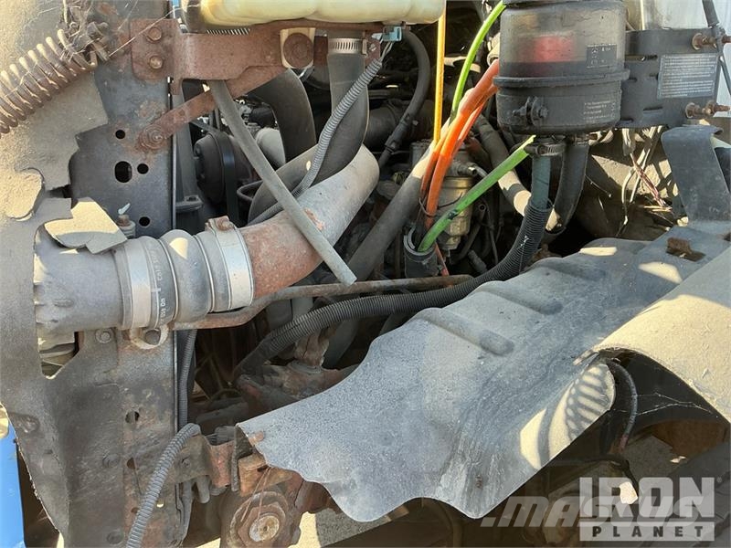 GMC C7500 شاحنات ذات هيكل صندوقي