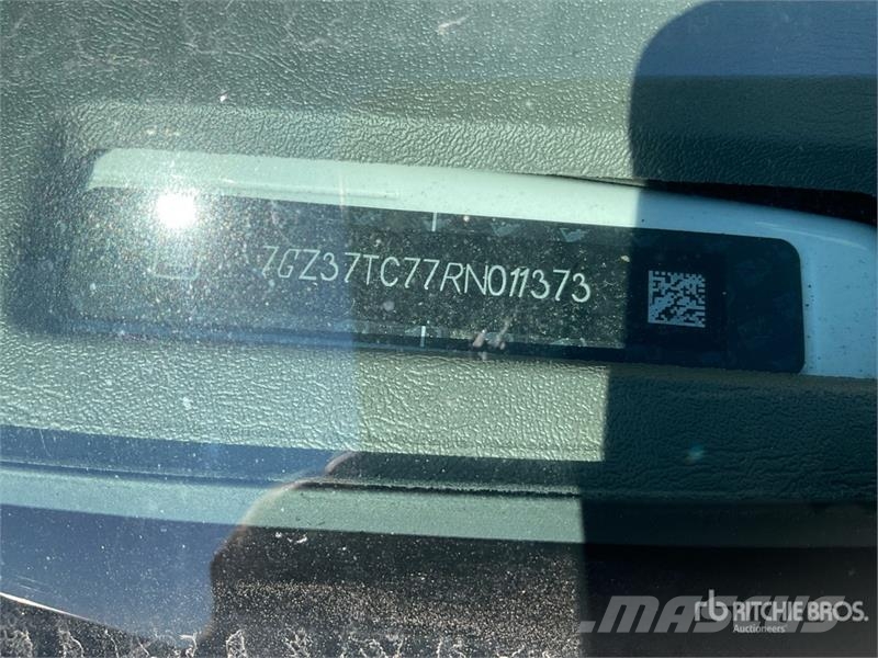 GMC Savana 3500 4x2 4x2 Refrigerated Truck شاحنات بدرجة حرارة قابلة للضبط