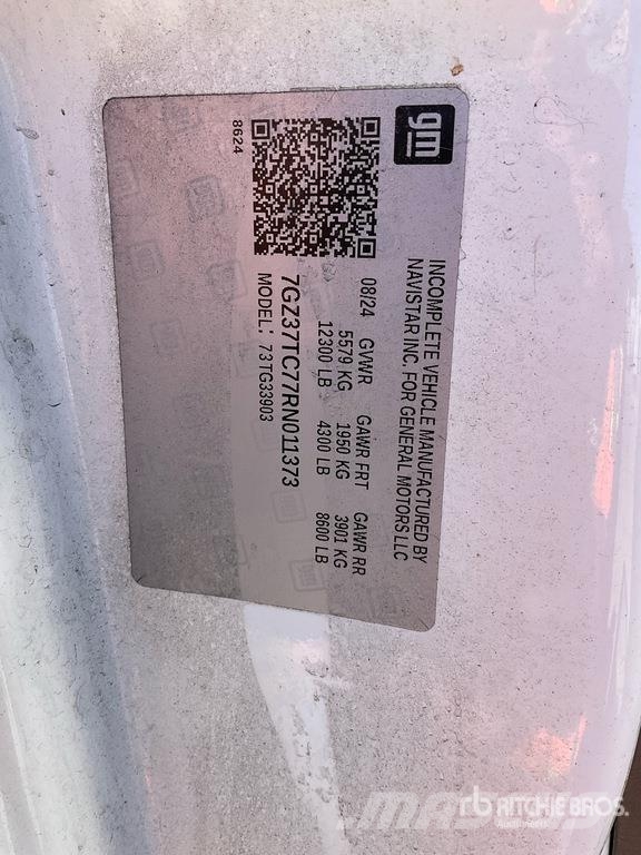GMC Savana 3500 4x2 4x2 Refrigerated Truck شاحنات بدرجة حرارة قابلة للضبط