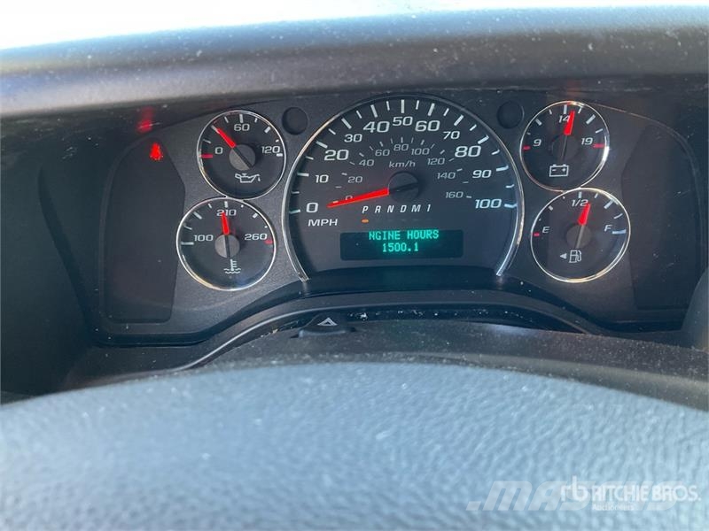 GMC Savana 3500 4x2 4x2 Refrigerated Truck شاحنات بدرجة حرارة قابلة للضبط