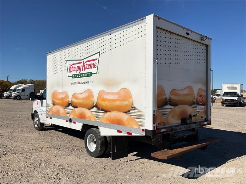 GMC Savana 3500 4x2 4x2 Refrigerated Truck شاحنات بدرجة حرارة قابلة للضبط