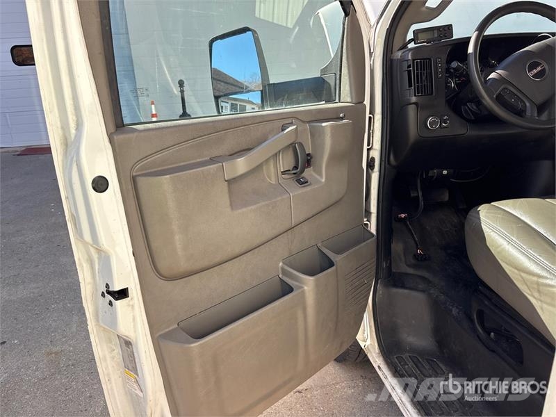 GMC Savana 3500 4x2 Refrigerated Truck Kravas automašīnas - refrižeratori