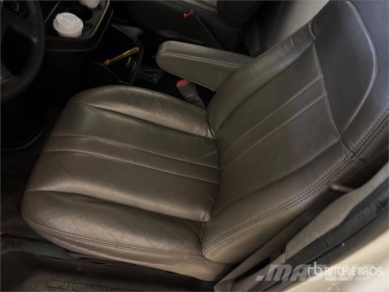 GMC Savana 3500 4x2 Refrigerated Truck (Inoperable) Skåpbilar Kyl/Frys/Värme