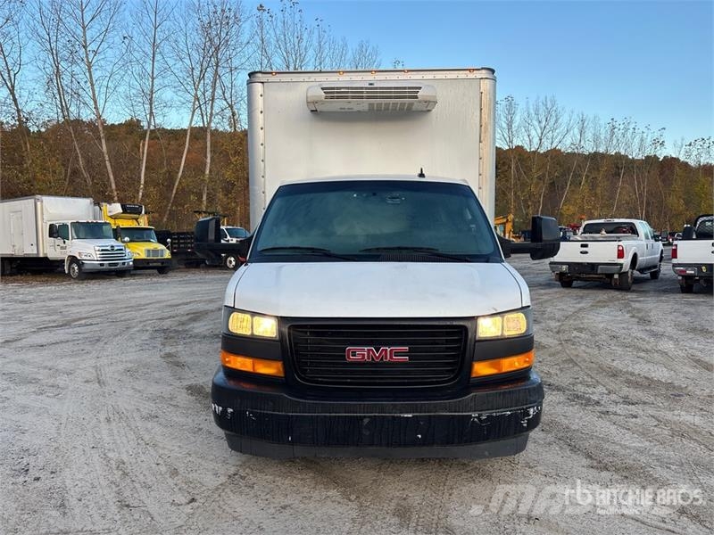 GMC Savana 3500 4x2 Refrigerated Truck Camion cu control de temperatura
