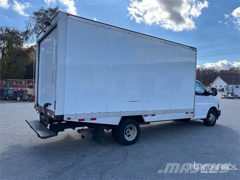 GMC Savana 3500 4x2 Refrigerated Truck Frigofrik kamyonlar