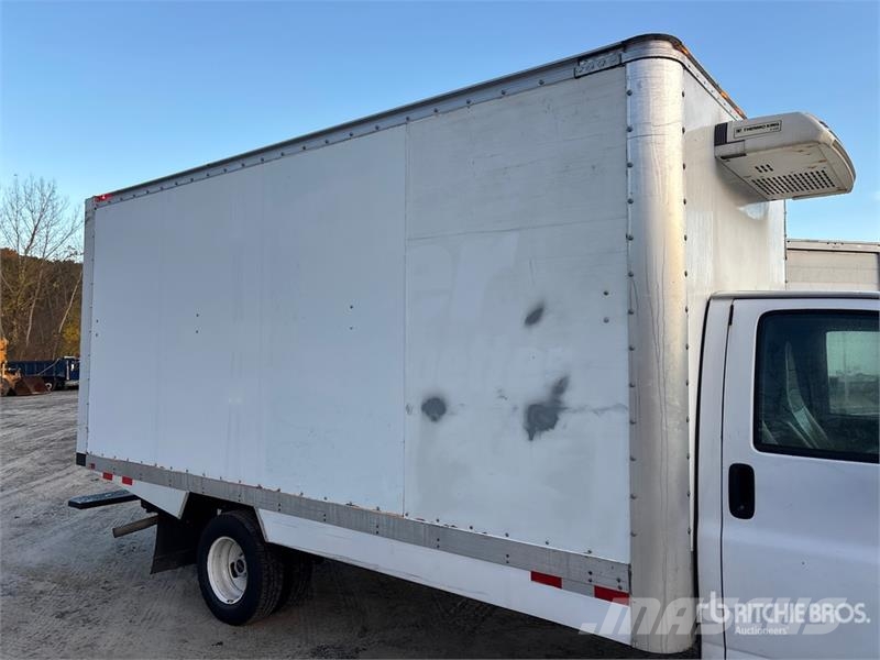 GMC Savana 3500 4x2 Refrigerated Truck Camion cu control de temperatura