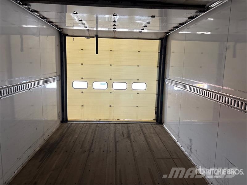 GMC Savana 3500 4x2 Refrigerated Truck (Inoperable) Skåpbilar Kyl/Frys/Värme