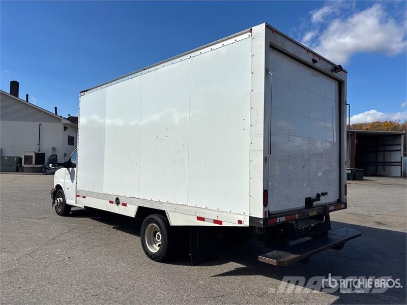 GMC Savana 3500 4x2 Refrigerated Truck Frigofrik kamyonlar