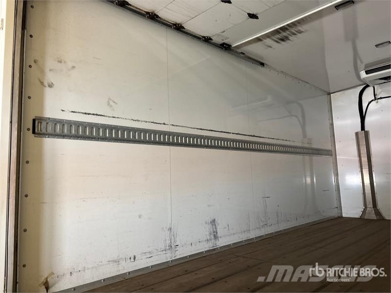 GMC Savana 3500 4x2 Refrigerated Truck (Inoperable) Skåpbilar Kyl/Frys/Värme