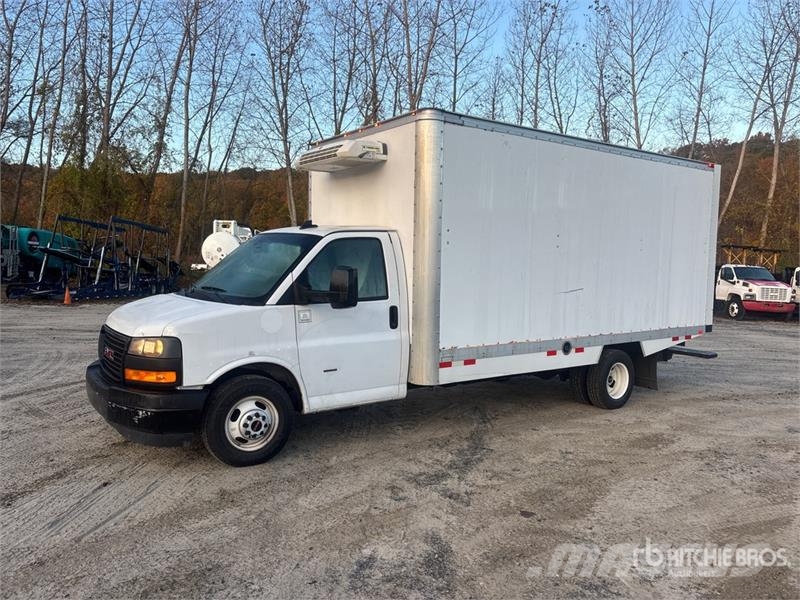 GMC Savana 3500 4x2 Refrigerated Truck Camion cu control de temperatura