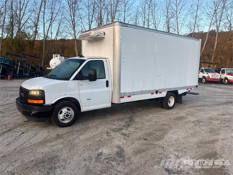 GMC Savana 3500 4x2 Refrigerated Truck Camion cu control de temperatura