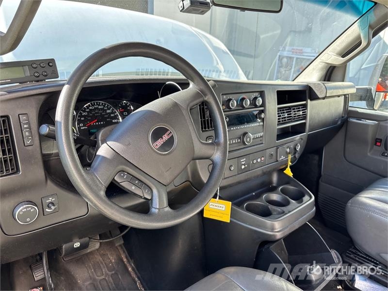 GMC Savana 3500 4x2 Refrigerated Truck Kravas automašīnas - refrižeratori