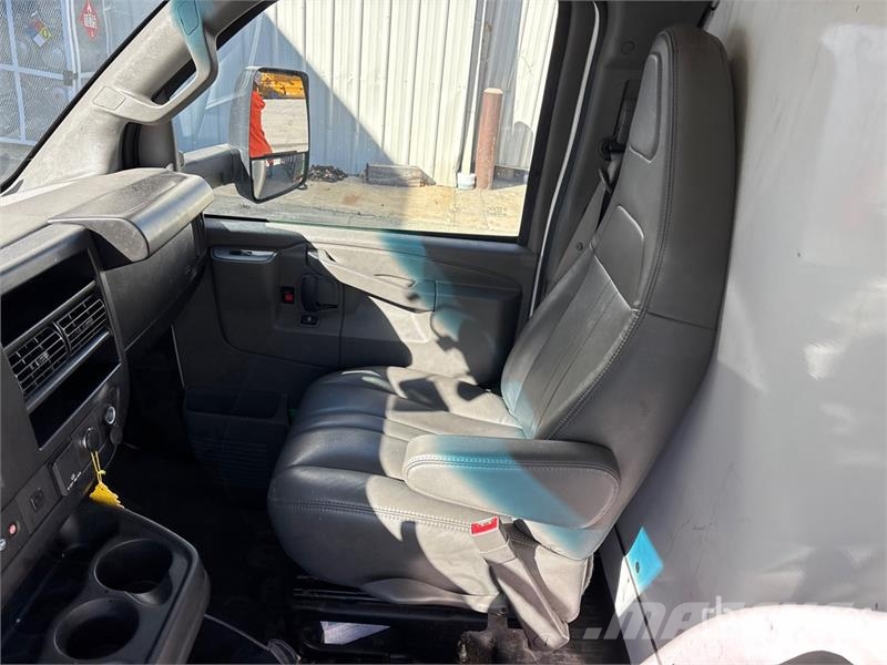 GMC Savana 3500 4x2 Refrigerated Truck Kravas automašīnas - refrižeratori