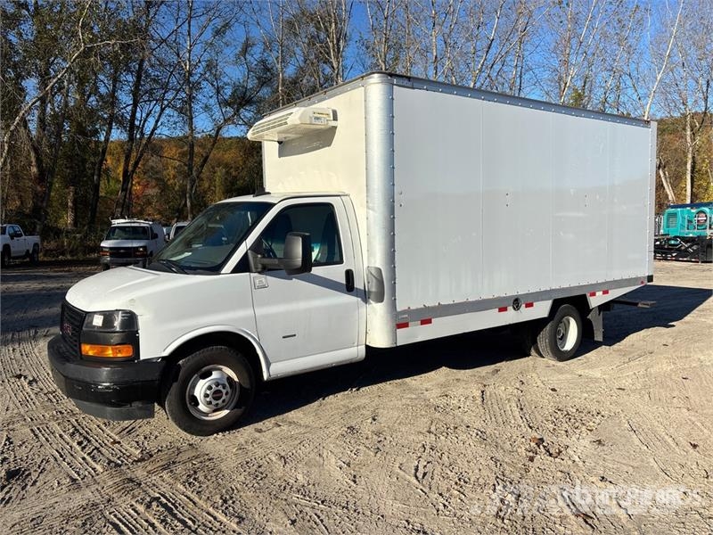 GMC Savana 3500 4x2 Refrigerated Truck (Inoperable) Kühlkoffer