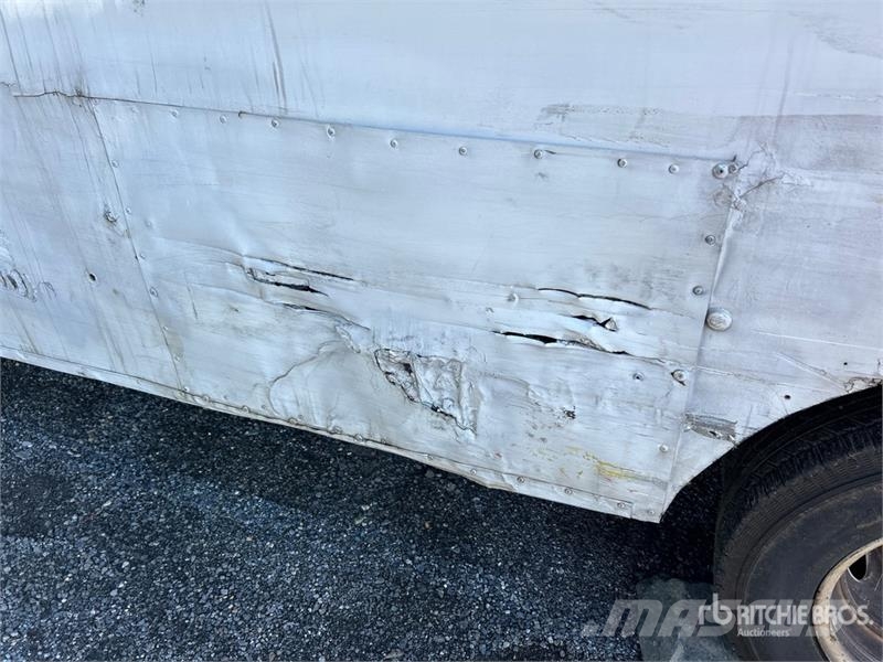GMC Savana 4500 4x2 Van Truck (Inoperable) Skriňová nadstavba