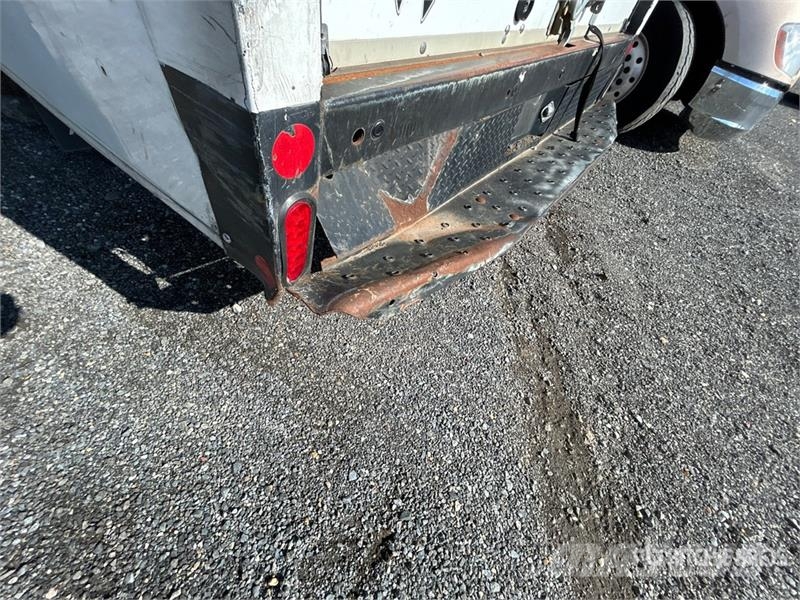 GMC Savana 4500 4x2 Van Truck (Inoperable) Skriňová nadstavba