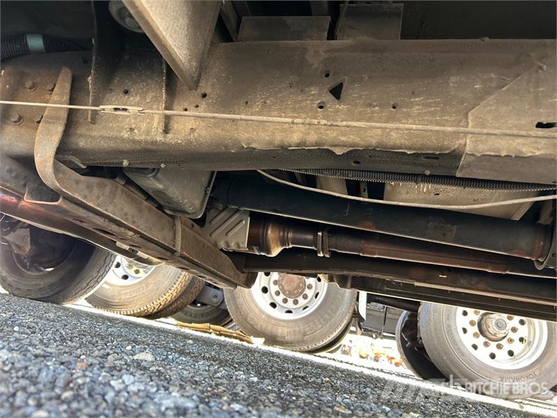 GMC Savana 4500 4x2 Van Truck (Inoperable) Skriňová nadstavba