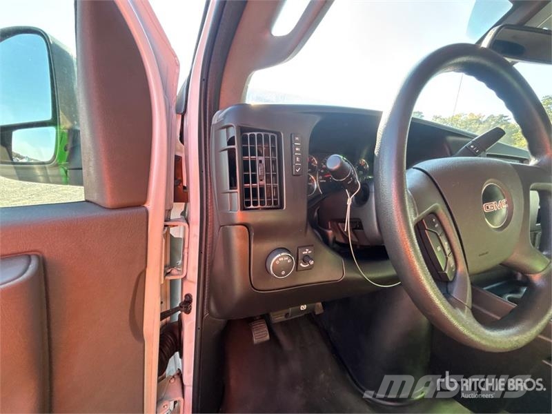 GMC Savana G2500 Cargo Van Dostavna vozila / kombiji