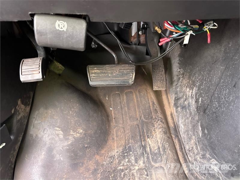 GMC Savana G3500 ボックスボディー、ウイング、箱車