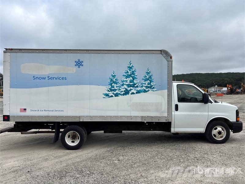 GMC Savana G3500 ボックスボディー、ウイング、箱車