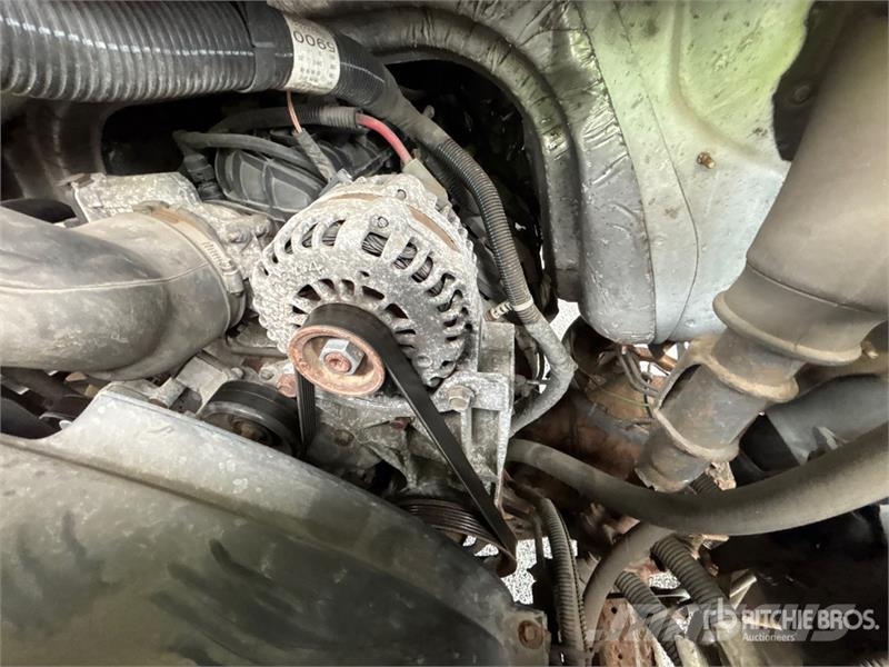 GMC Savana G3500 ボックスボディー、ウイング、箱車